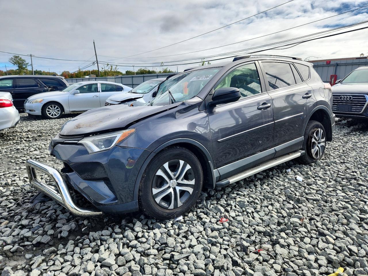 2017 TOYOTA RAV4 LE | JTMBFREV6HJ703754 | UPCARS