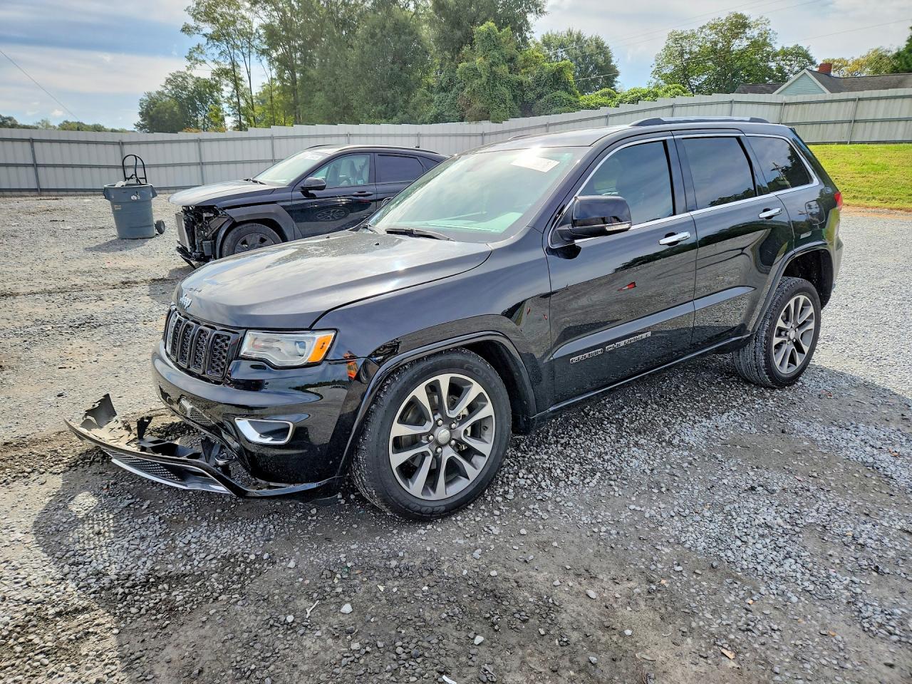 2017 JEEP CHEROKEE OVERLAND | 1C4RJECGXHC820042 | UPCARS