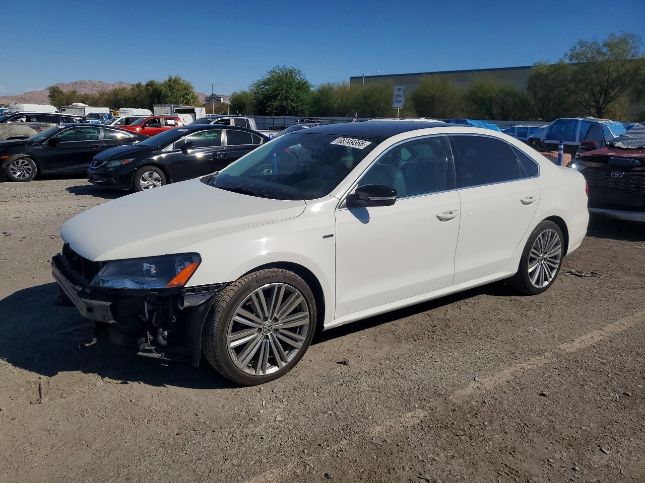 2015 VOLKSWAGEN PASSAT SE | 1VWBT7A32FC068192 | UPCARS