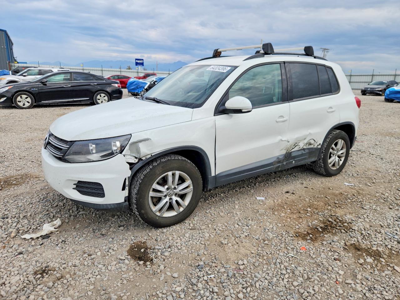 2016 VOLKSWAGEN TIGUAN S | WVGBV7AX7GW559501 | UPCARS