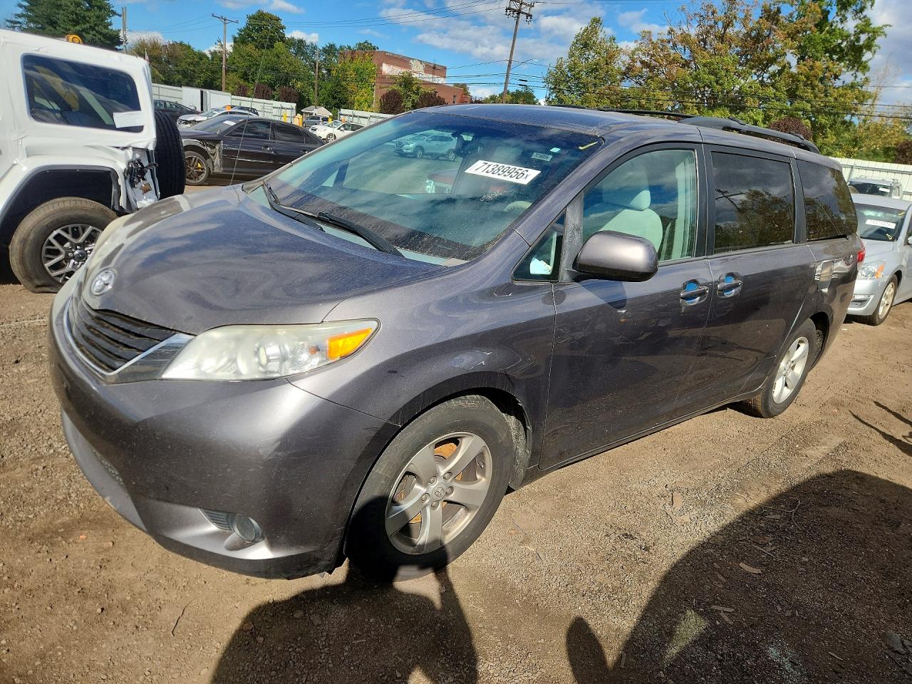 2014 TOYOTA SIENNA LE | 5TDKK3DC4ES459741 | UPCARS