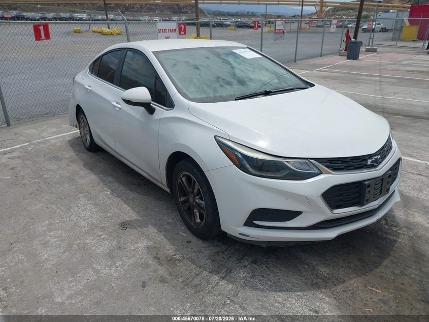 2018 CHEVROLET CRUZE LT AUTO | 1G1BE5SM7J7179162 | UPCARS