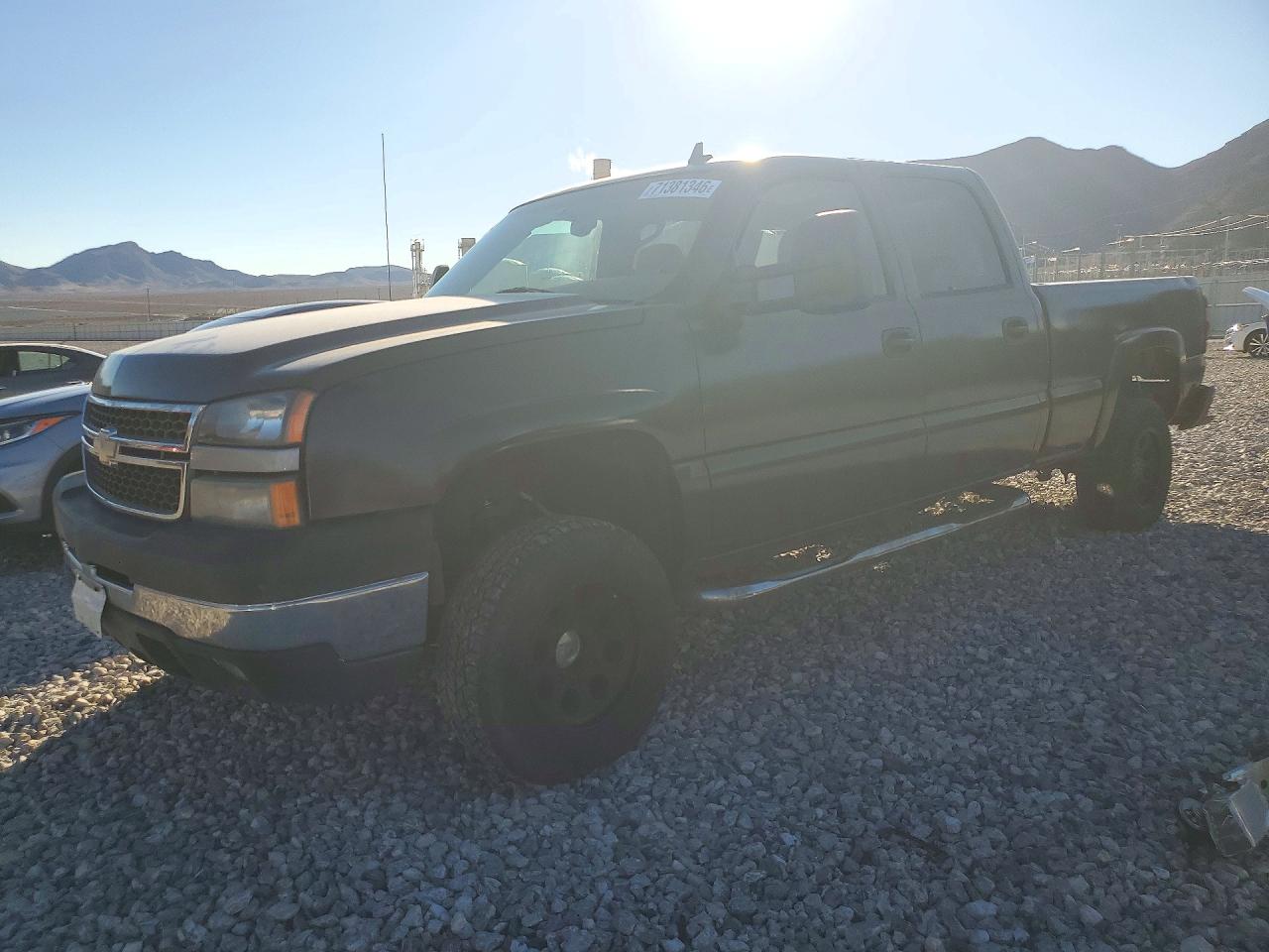 2006 CHEVROLET SILVERADO K2500 HEAVY DUTY | 1GCHK23D16F204075 | UPCARS