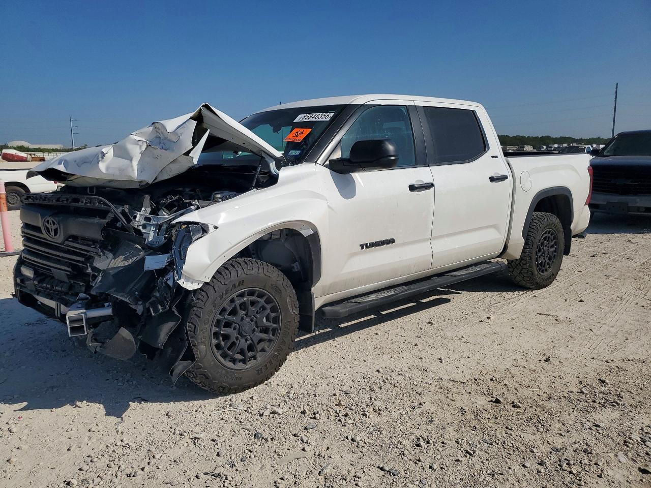 2025 TOYOTA TUNDRA SR5 | 5TFLA5DB5SX327667 | UPCARS