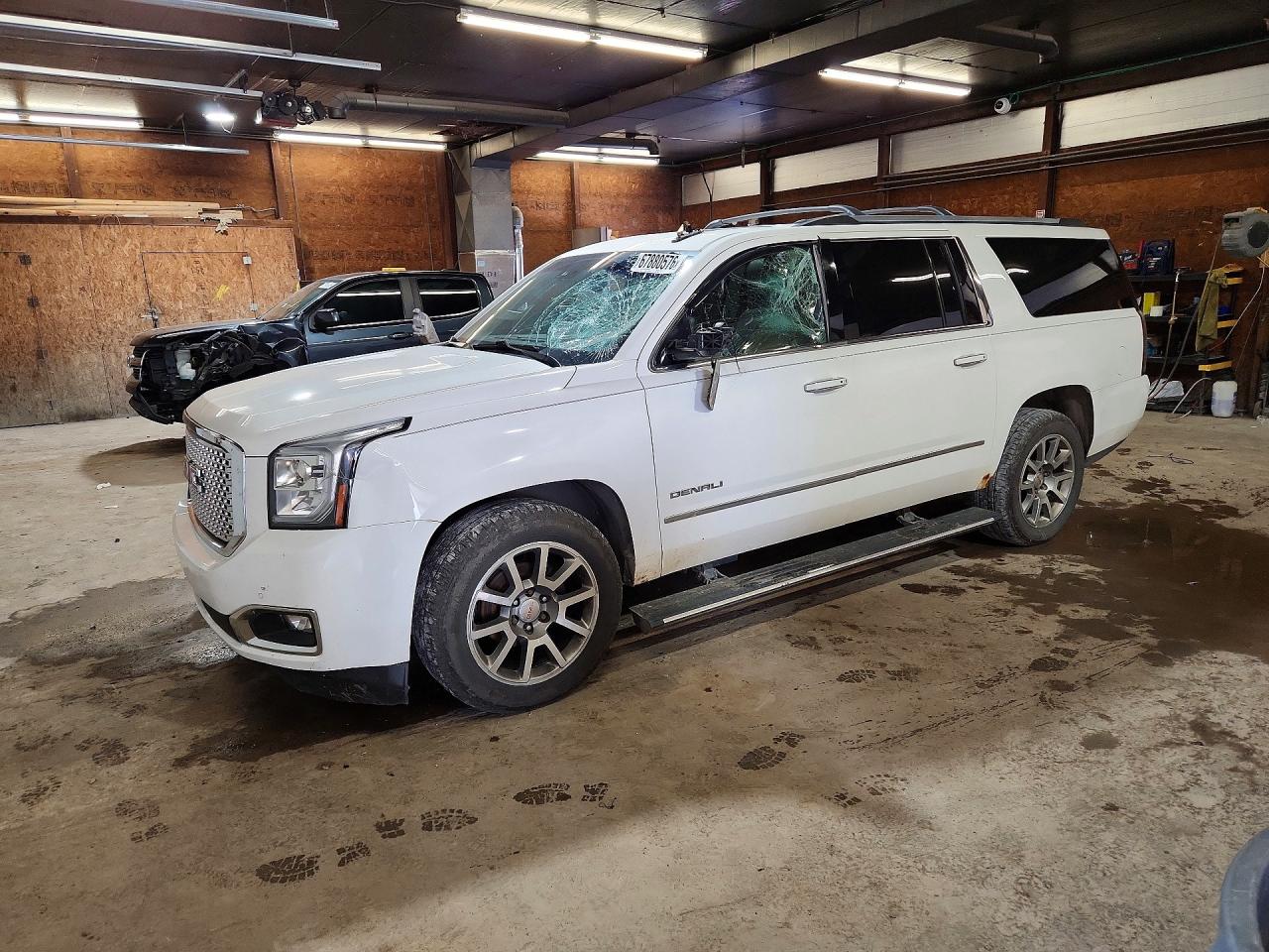 2015 GMC YUKON DENALI | 1GKS2JKJ4FR639327 | UPCARS