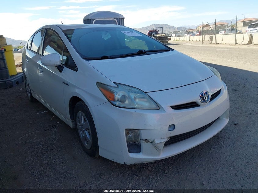 2011 TOYOTA PRIUS TWO | JTDKN3DU8B5320830 | UPCARS