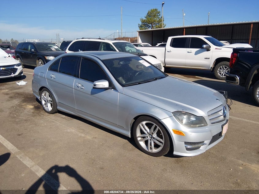 2013 MERCEDES-BENZ C-CLASS C 250 SPORT | WDDGF4HB6DR258623 | UPCARS