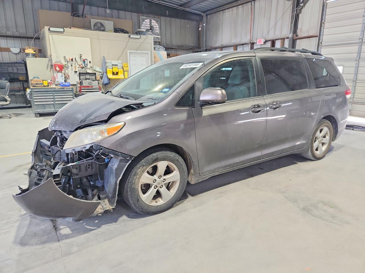 2014 TOYOTA SIENNA LE | 5TDKK3DC0ES443844 | UPCARS