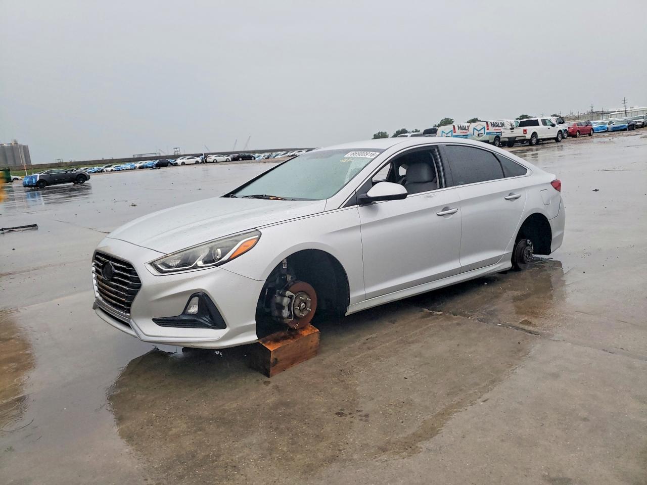 2018 HYUNDAI SONATA | 5NPE24AA8JH715708 | UPCARS