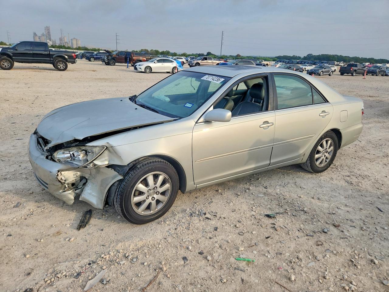 2002 TOYOTA CAMRY XLE | JTDBE30K820076050 | UPCARS