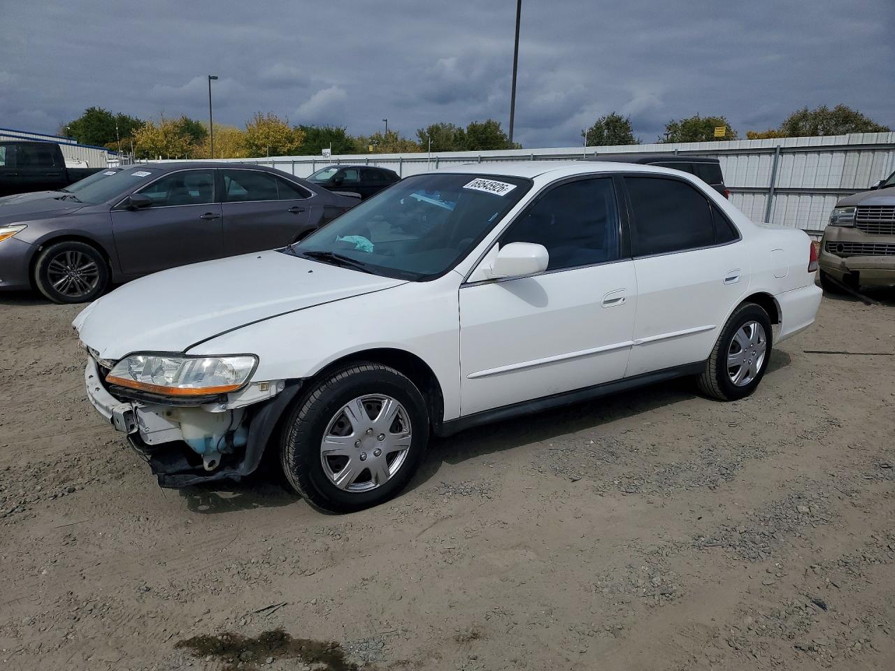 2001 HONDA ACCORD LX | 3HGCG66591G711158 | UPCARS