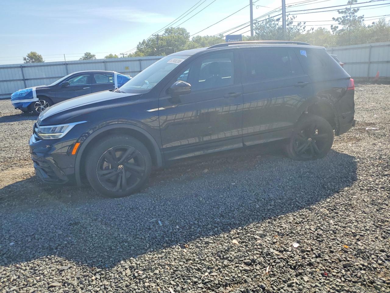 2023 VOLKSWAGEN TIGUAN SE R-LINE BLACK | 3VV8B7AX6PM080673 | UPCARS