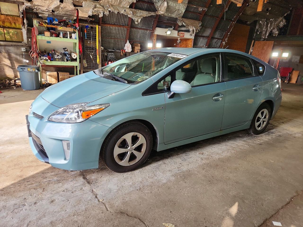 2015 TOYOTA PRIUS TWO | JTDKN3DU1F1894909 | UPCARS