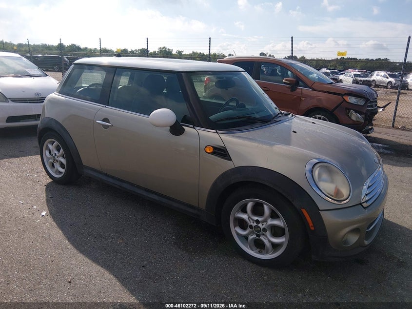 2011 MINI COOPER | WMWSU3C59BT181670 | UPCARS