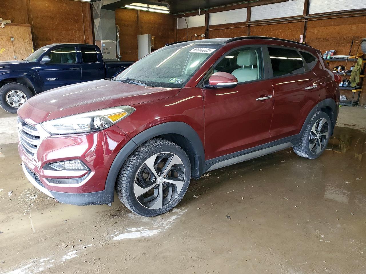2017 HYUNDAI TUCSON LIMITED | KM8J3CA26HU322266 | UPCARS