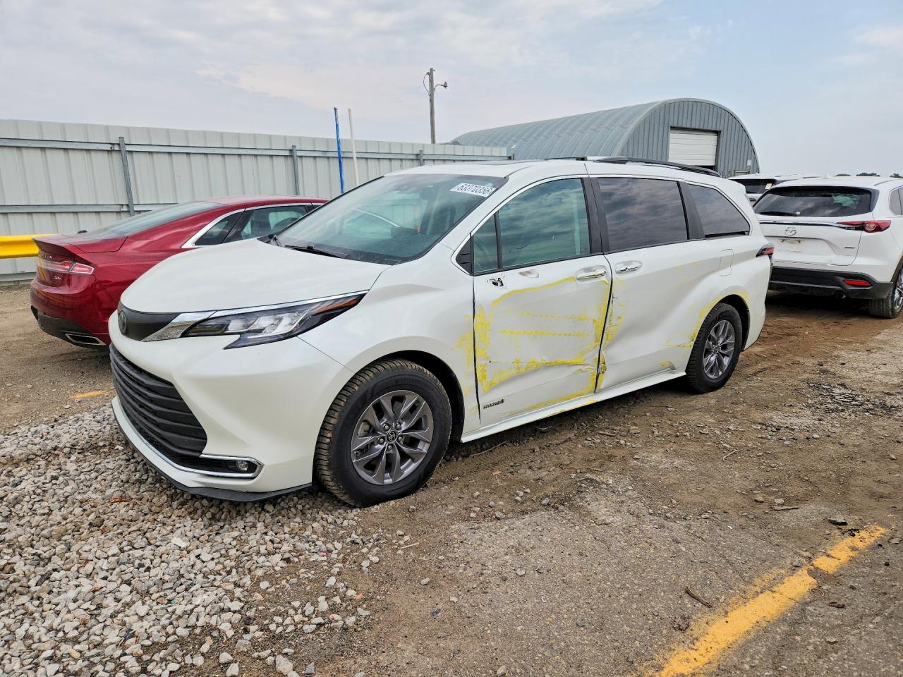 2021 TOYOTA SIENNA XLE | 5TDJRKEC2MS016986 | UPCARS