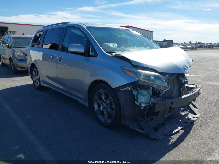2016 TOYOTA SIENNA SE PREMIUM 8 PASSENGER | 5TDXK3DC0GS756529 | UPCARS