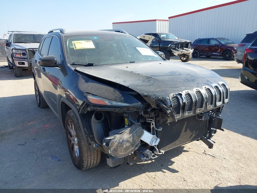 2014 JEEP CHEROKEE LATITUDE | 1C4PJLCS7EW221724 | UPCARS