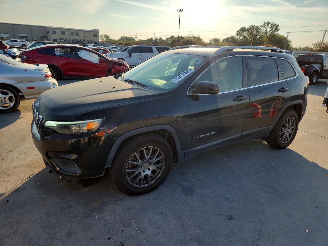 2019 JEEP CHEROKEE LATITUDE | 1C4PJLCB0KD164550 | UPCARS