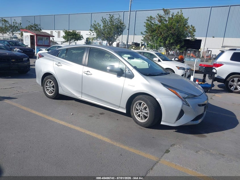 2018 TOYOTA PRIUS THREE | JTDKARFU3J3067132 | UPCARS