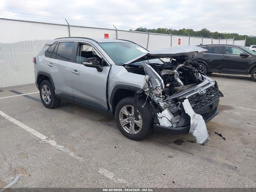 2024 TOYOTA RAV4 XLE | 2T3W1RFV0RW342992 | UPCARS