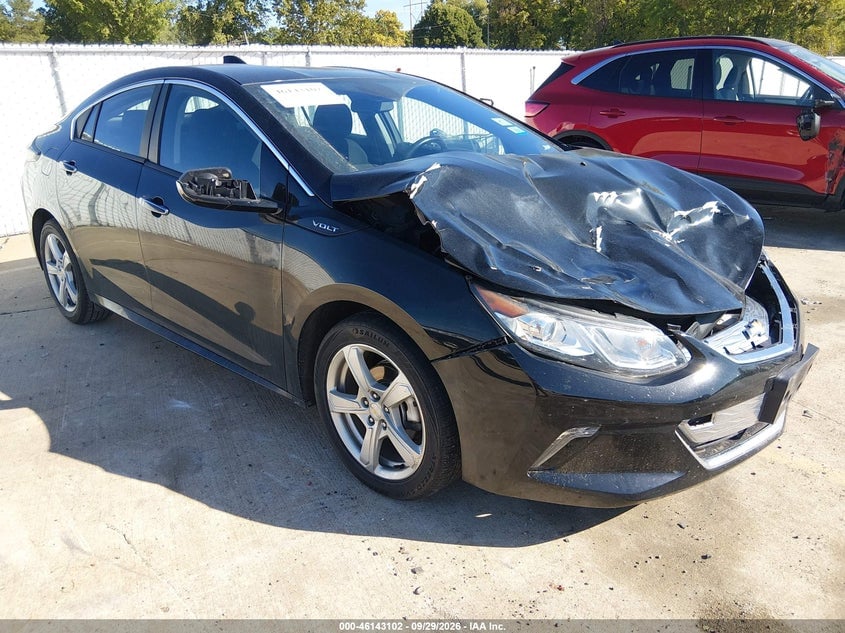 2017 CHEVROLET VO LT | 1G1RC6S5XHU135705 | UPCARS