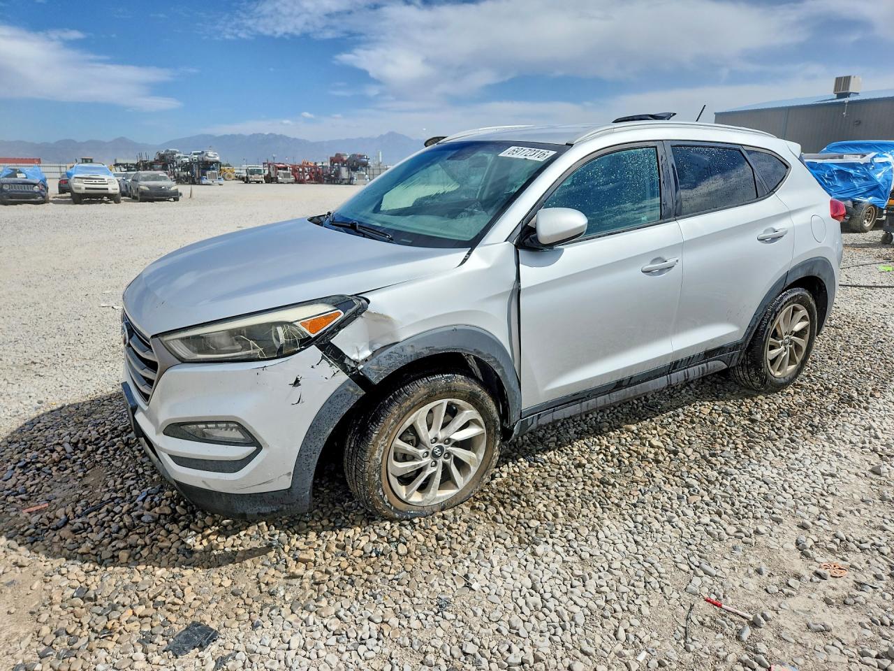 2016 HYUNDAI TUCSON SE | KM8J3CA41GU084455 | UPCARS