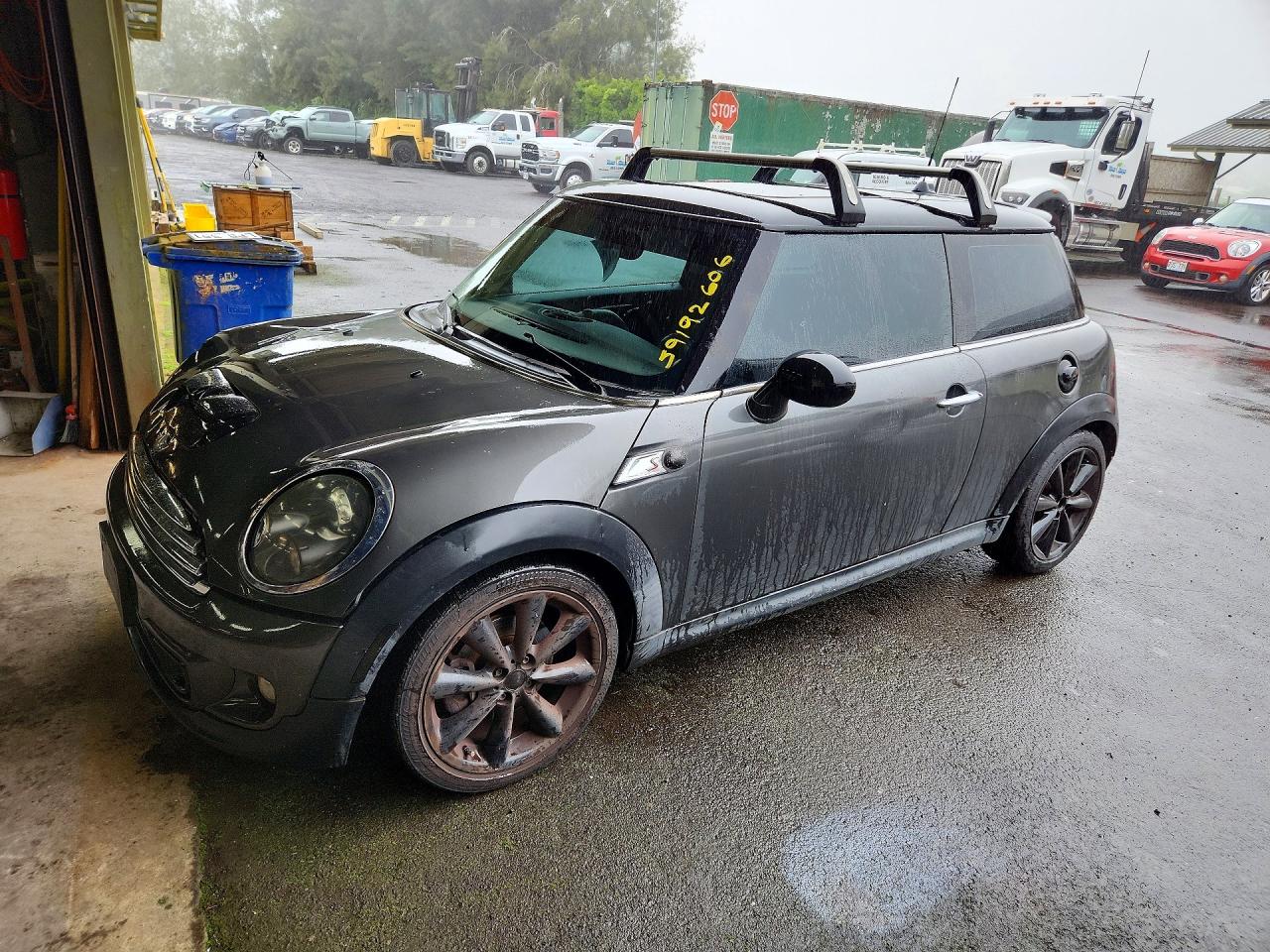 2011 MINI COOPER S | WMWSV3C59BTY22149 | UPCARS