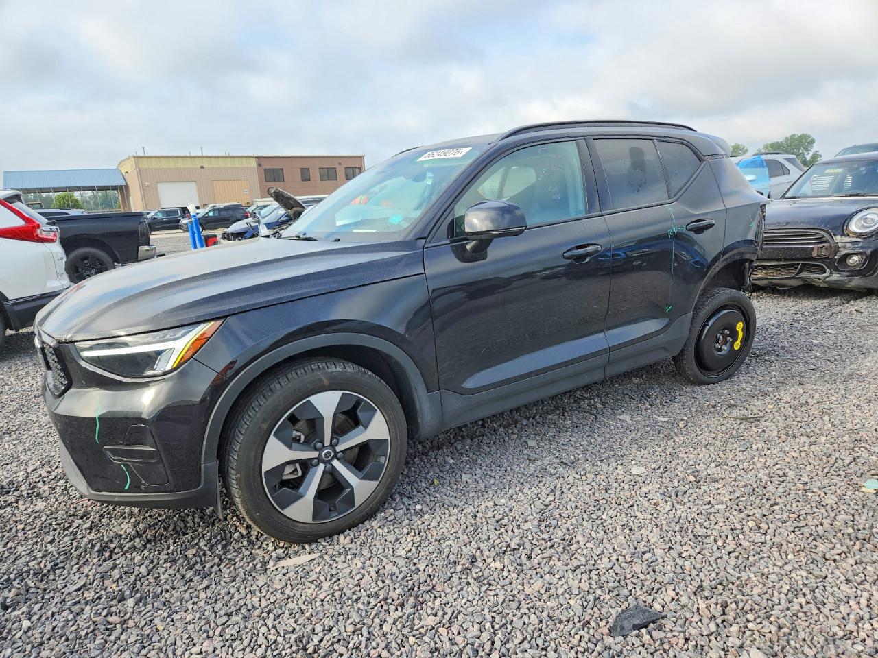 2024 VOLVO XC40 CORE | YV4L12UK7R2324935 | UPCARS