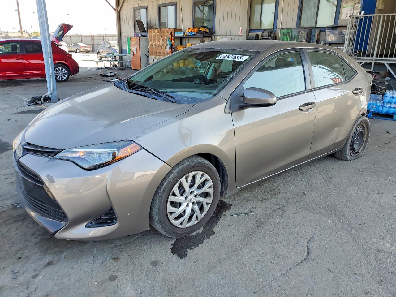 2018 TOYOTA COROLLA LE | 5YFBURHE0JP827666 | UPCARS