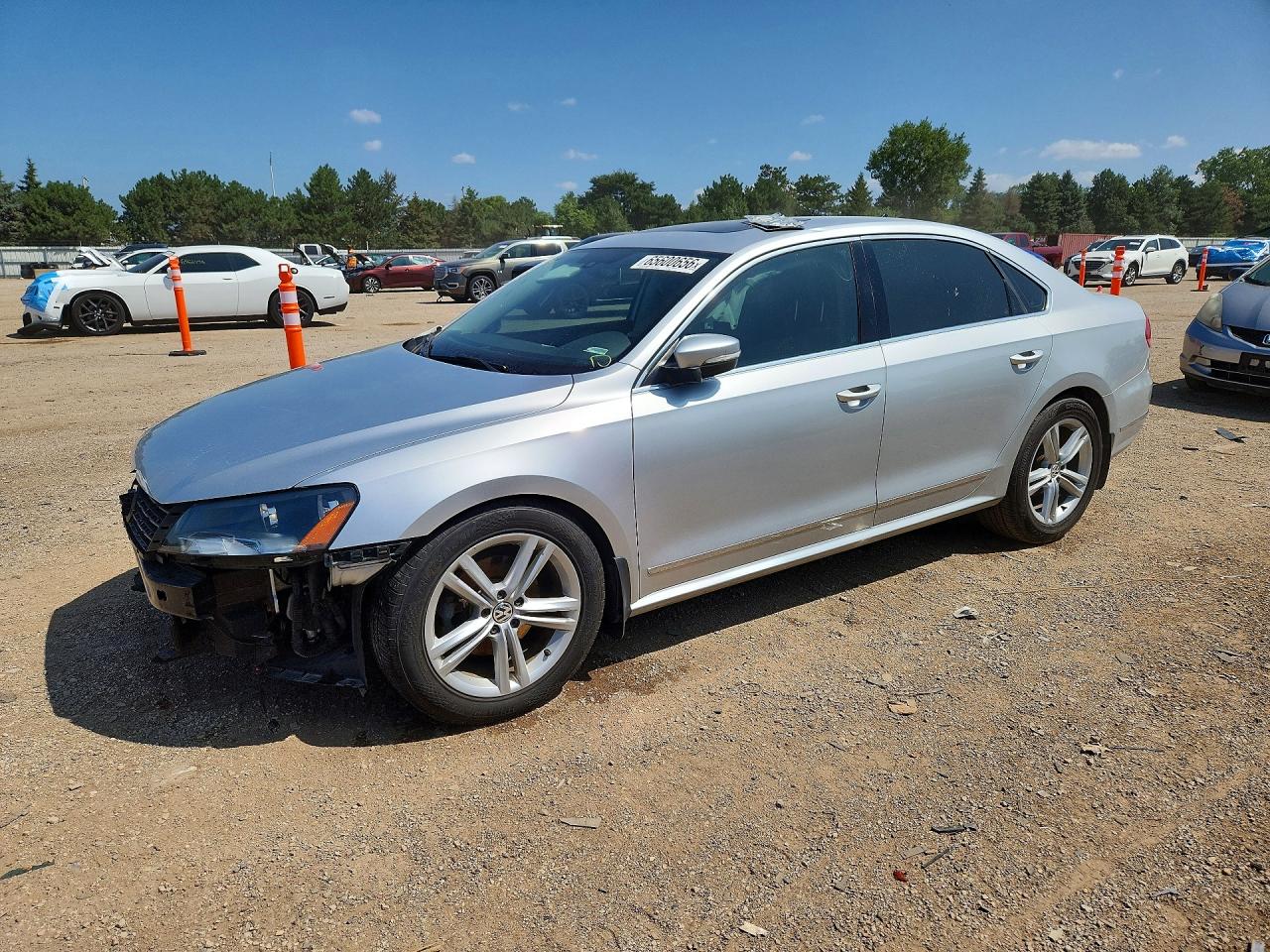 2015 VOLKSWAGEN PASSAT SE | 1VWBT7A38FC052286 | UPCARS
