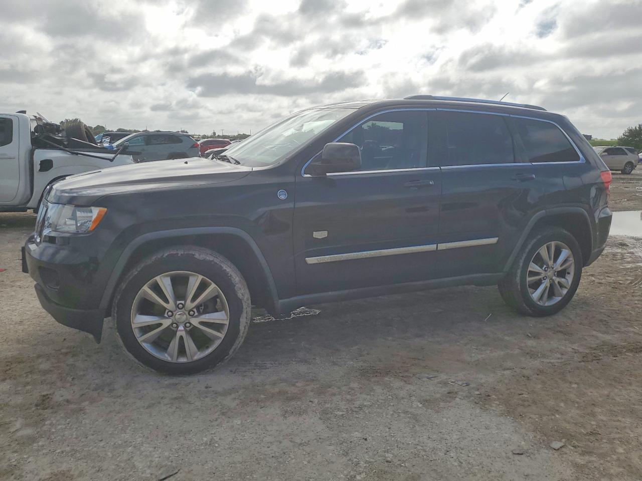 2011 JEEP CHEROKEE LAREDO | 1J4RR4GT3BC645774 | UPCARS
