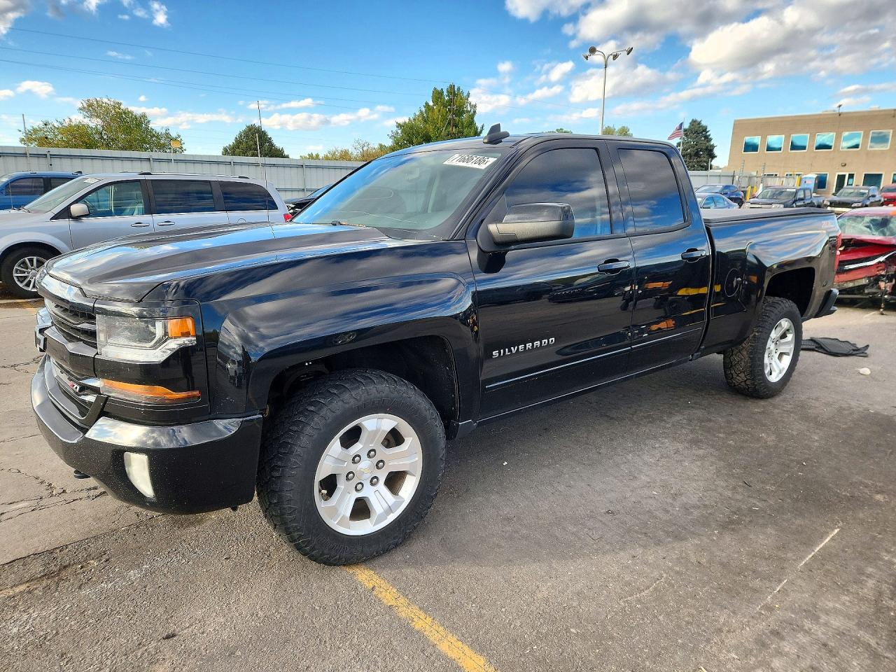 2017 CHEVROLET SILVERADO K1500 LT | 1GCVKRECXHZ126820 | UPCARS