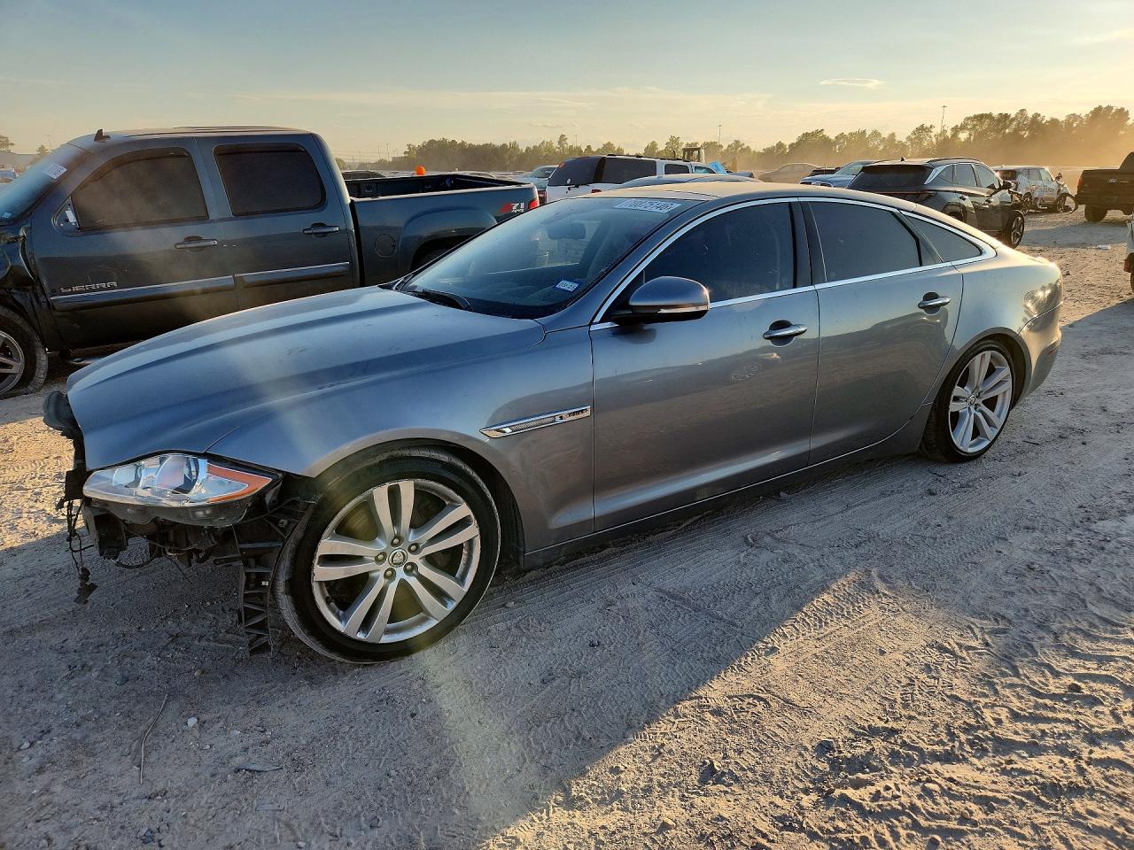 2013 JAGUAR XJ | SAJWA1C75D8V38966 | UPCARS