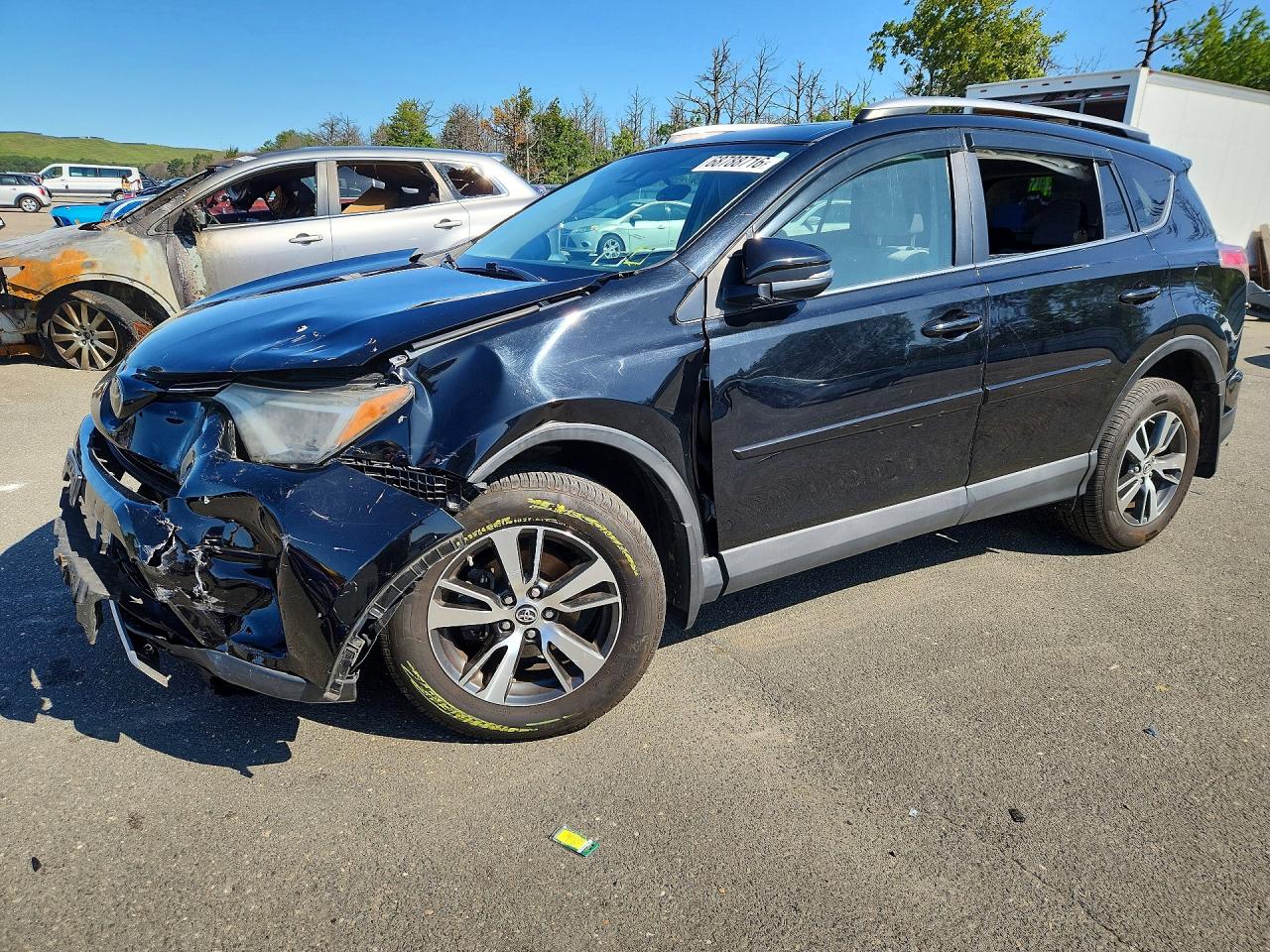 2018 TOYOTA RAV4 XLE | 2T3RFREV0JW825435 | UPCARS