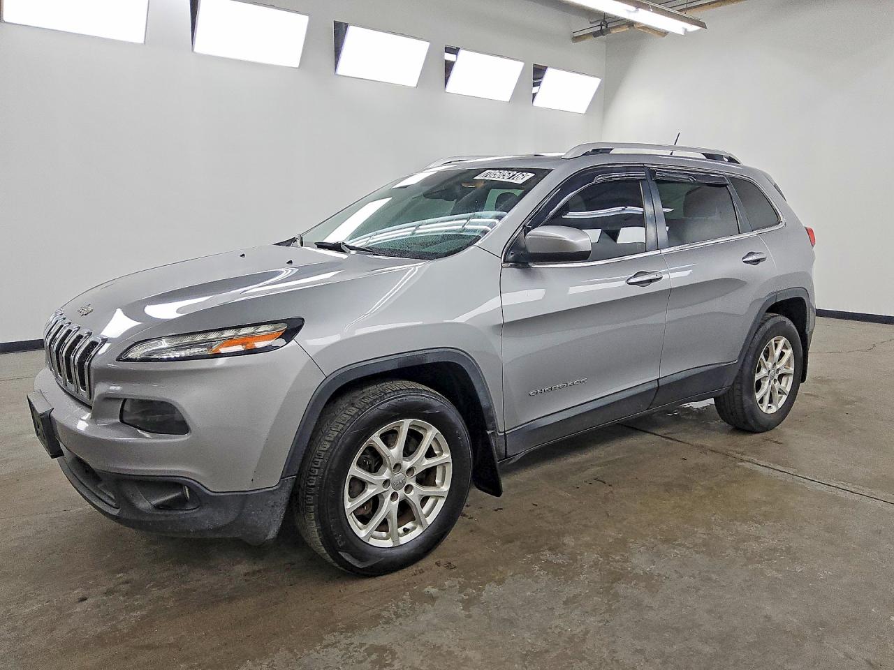 2015 JEEP CHEROKEE LATITUDE | 1C4PJMCS4FW528677 | UPCARS