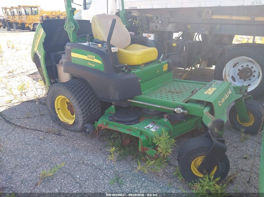 2000 JOHN DEERE TRACTOR | TC997SB040159 | UPCARS