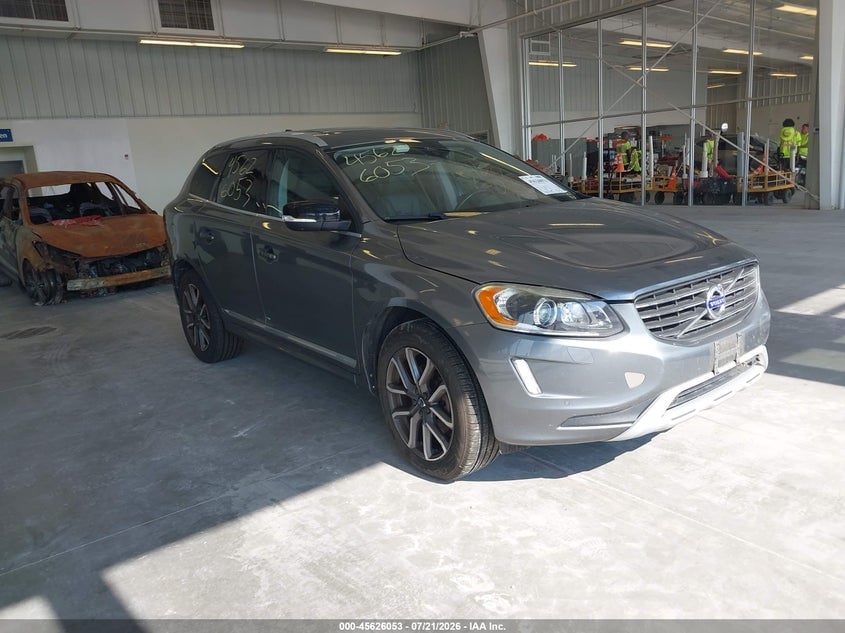 2017 VOLVO XC60 T6 DYNAMIC | YV449MRR3H2028145 | UPCARS