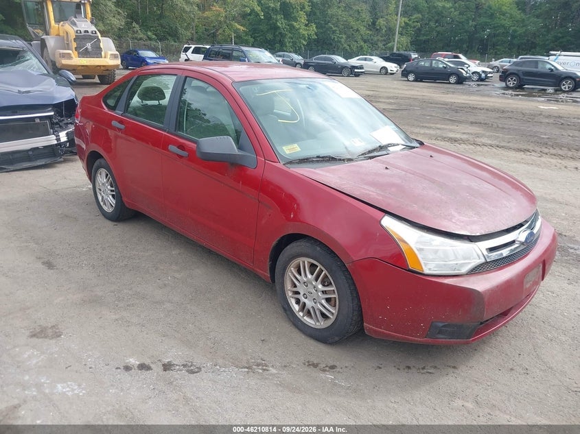 2011 FORD FOCU SE | 1FAHP3FN6BW119194 | UPCARS