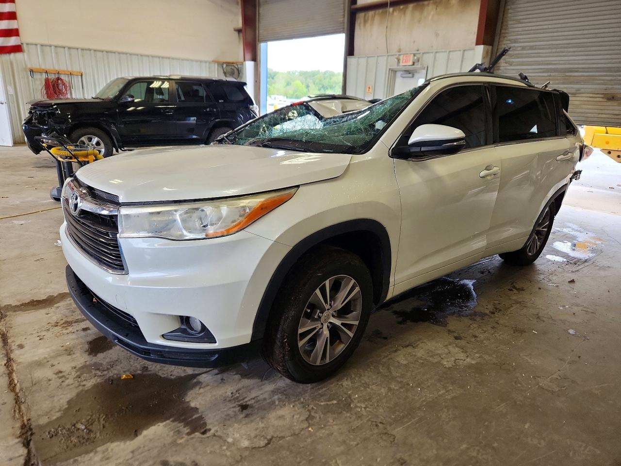 2014 TOYOTA HIGHLANDER XLE | 5TDKKRFH0ES029829 | UPCARS