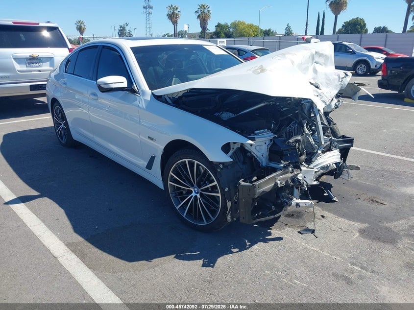 2022 BMW 530E | WBA13AG05NCL02684 | UPCARS