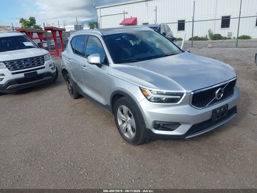 2019 VOLVO XC40 T5 MOMENTUM | YV4162UK0K2146851 | UPCARS
