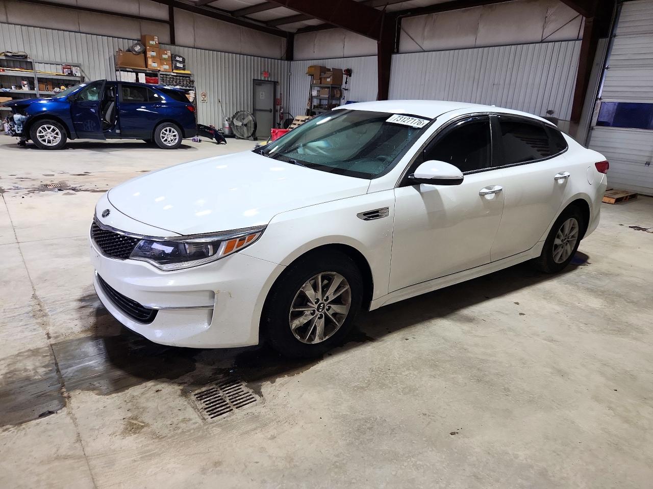 2018 KIA OPTIMA LX | 5XXGT4L33JG196955 | UPCARS