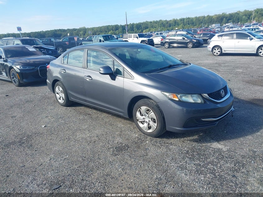 2013 HONDA CIVIC LX | 2HGFB2F57DH556473 | UPCARS
