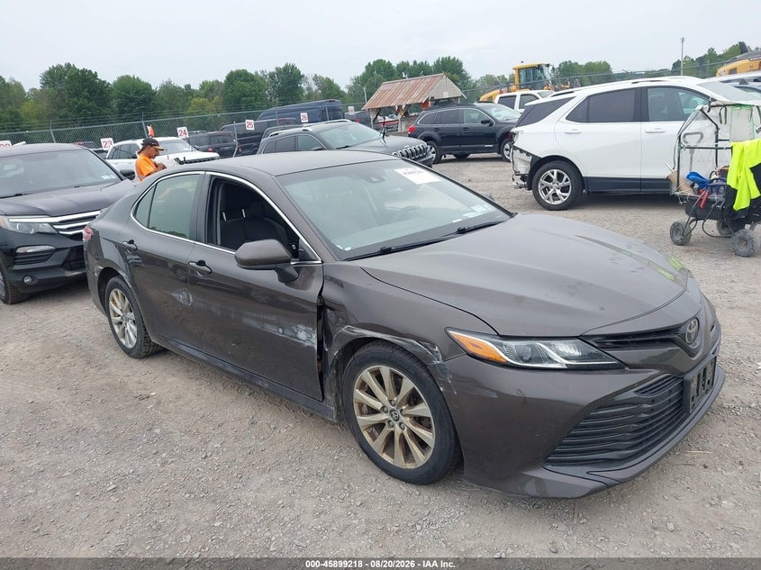 2018 TOYOTA CAMRY LE | JTNB11HK5J3038675 | UPCARS