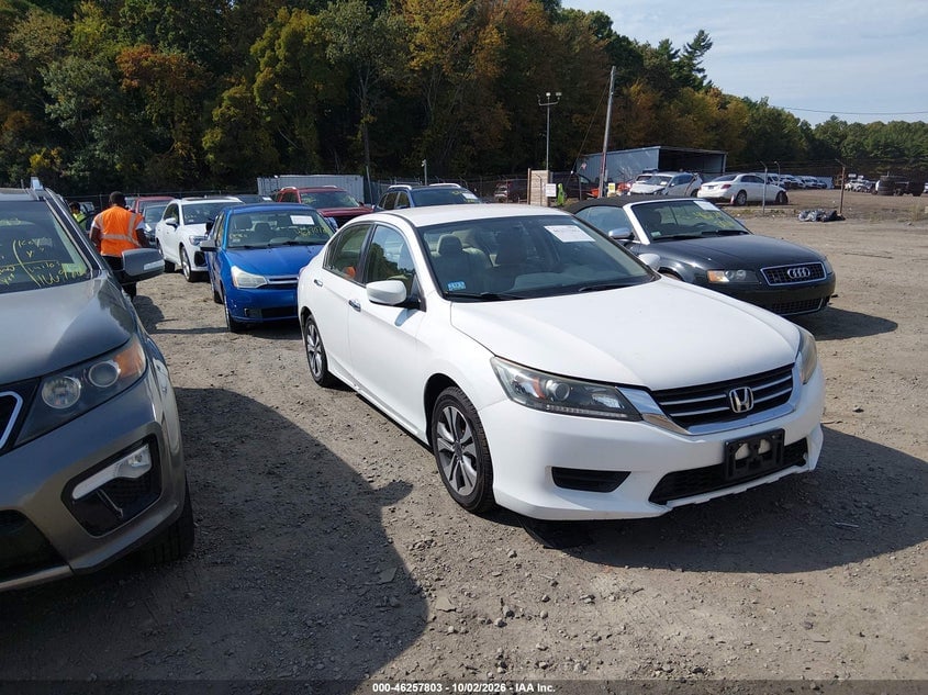 2015 HONDA ACCORD LX | 1HGCR2F33FA055935 | UPCARS