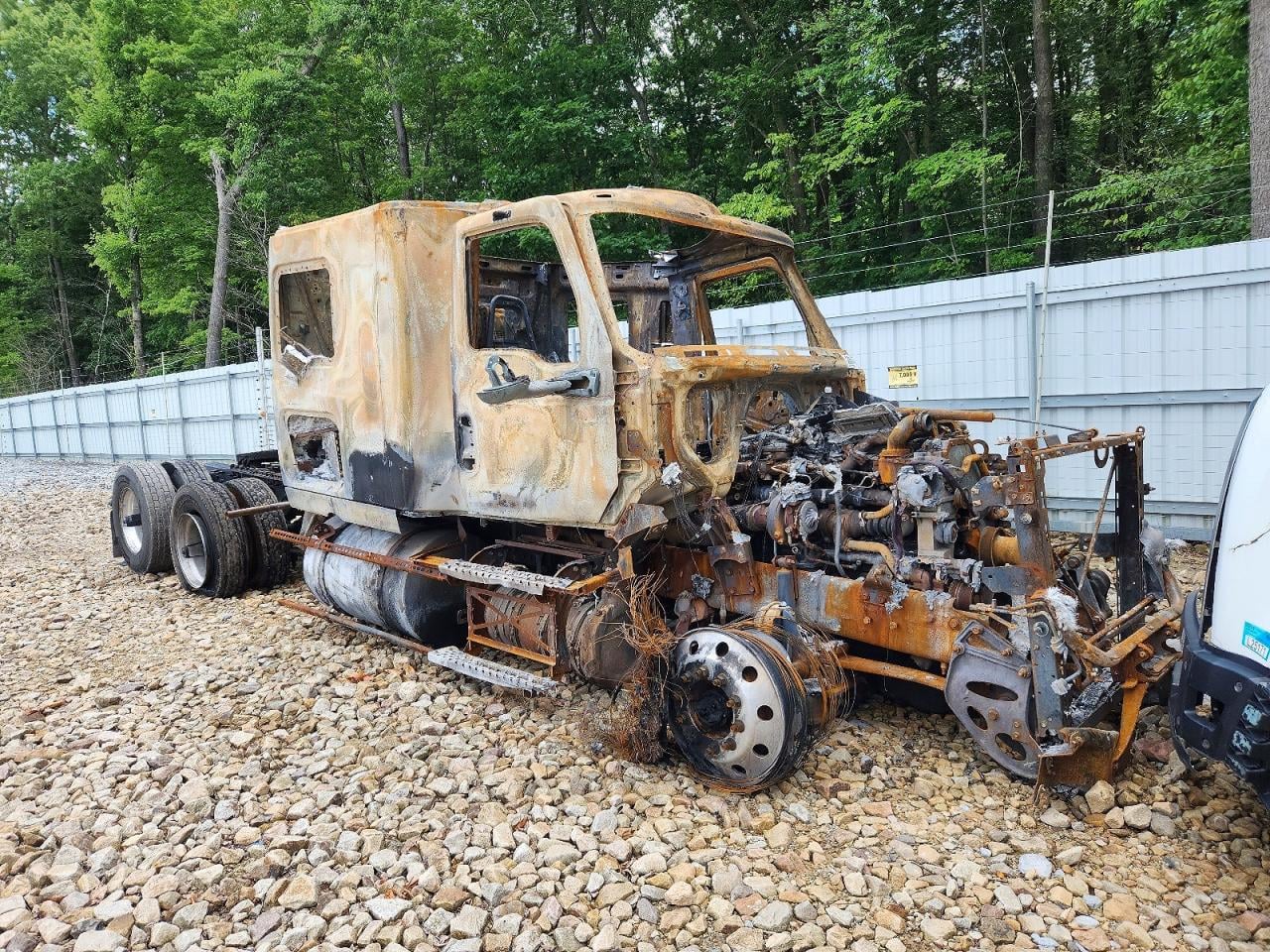 2023 INTERNATIONAL LT625 SEMI TRUCK | 3HSDZAPR1PN526258 | UPCARS
