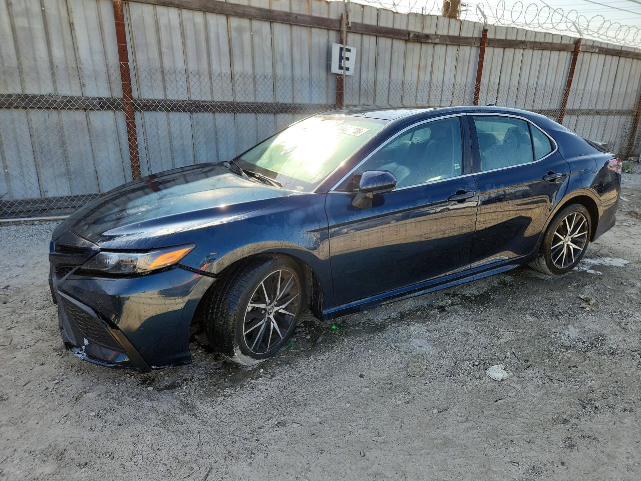 2021 TOYOTA CAMRY SE | 4T1G11AK7MU602180 | UPCARS