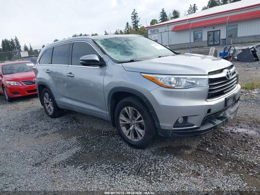 2015 TOYOTA HIGHLANDER XLE V6 | 5TDJKRFH2FS176053 | UPCARS