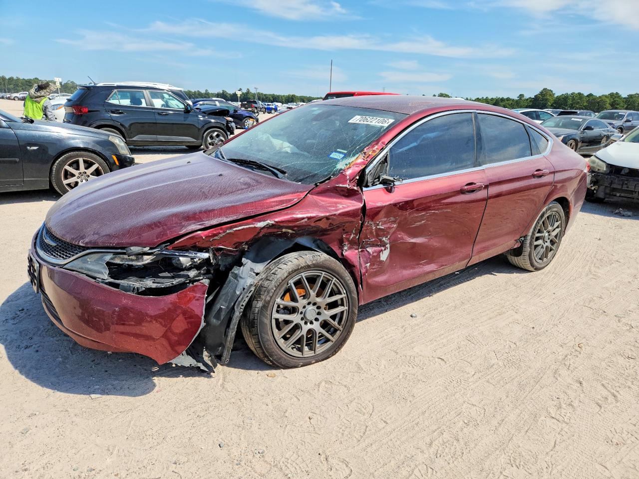 2015 CHRYSLER 200 LX | 1C3CCCFB1FN560771 | UPCARS